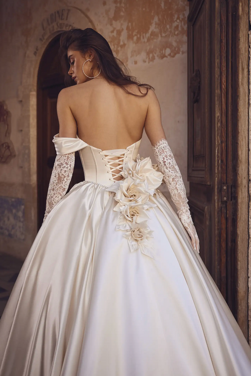 15092 by Pnina Tornai