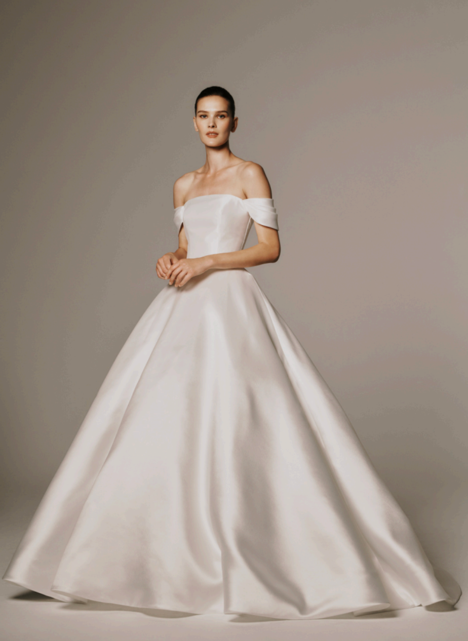 Julia by Daphne et Chloe Maison Collection