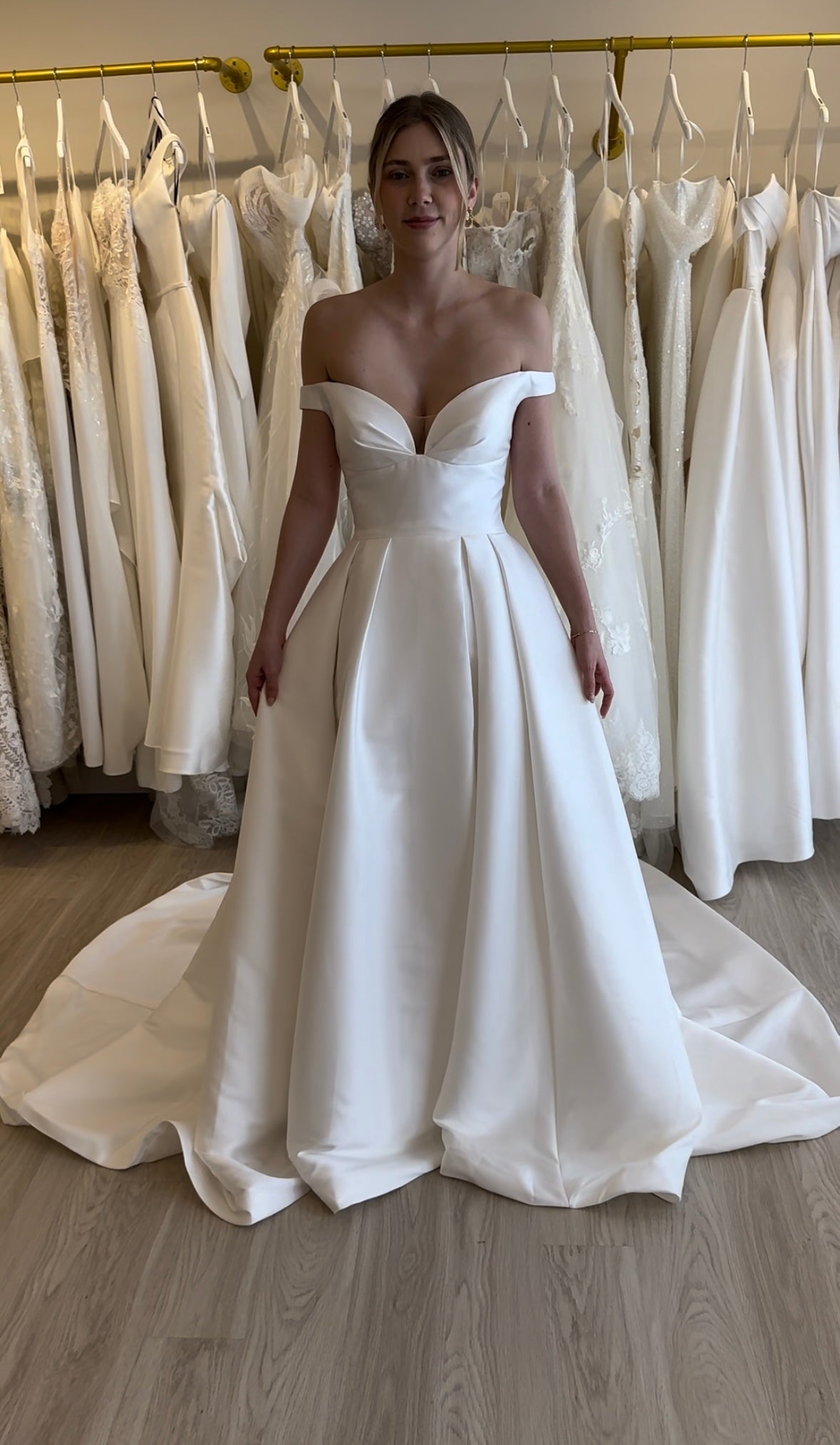 Tiora by Daphne et Chloe Maison Collection
