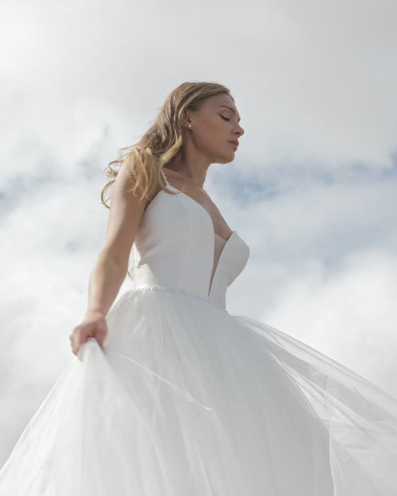 Valensole by Pronovias